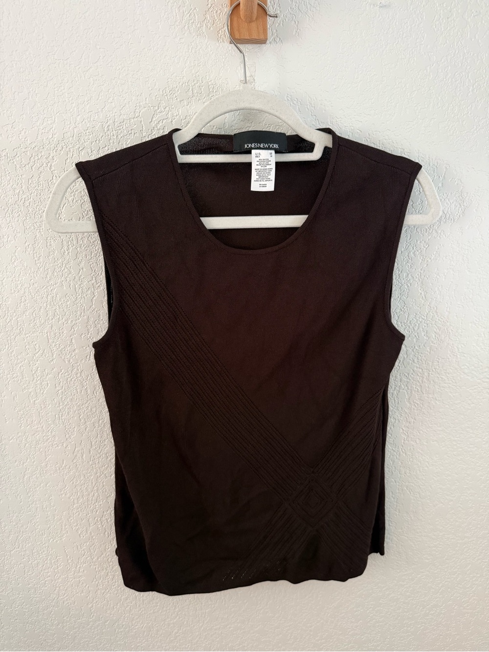 Vintage Jones New York Black Sleeveless Knit Shell with Diagonal Stitch Detail